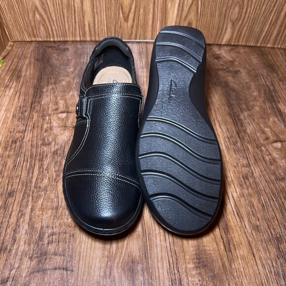 Clarks Collection Loafers women's size 8 Black Leather Slip On Casual Flat Shoes - Picture 5 of 7
